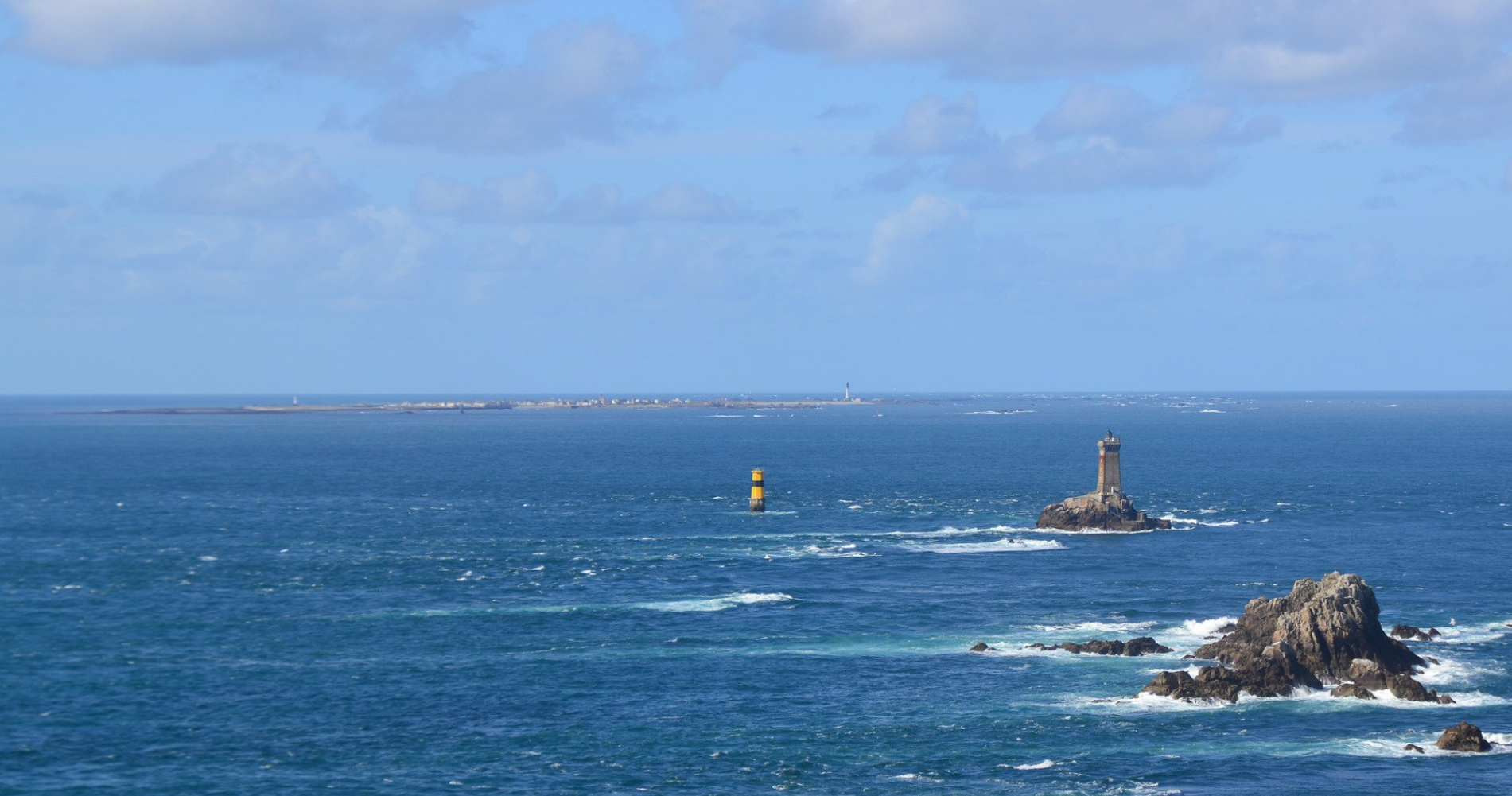 Vue sur l'océan breton, les origines de Maisons Demeurance