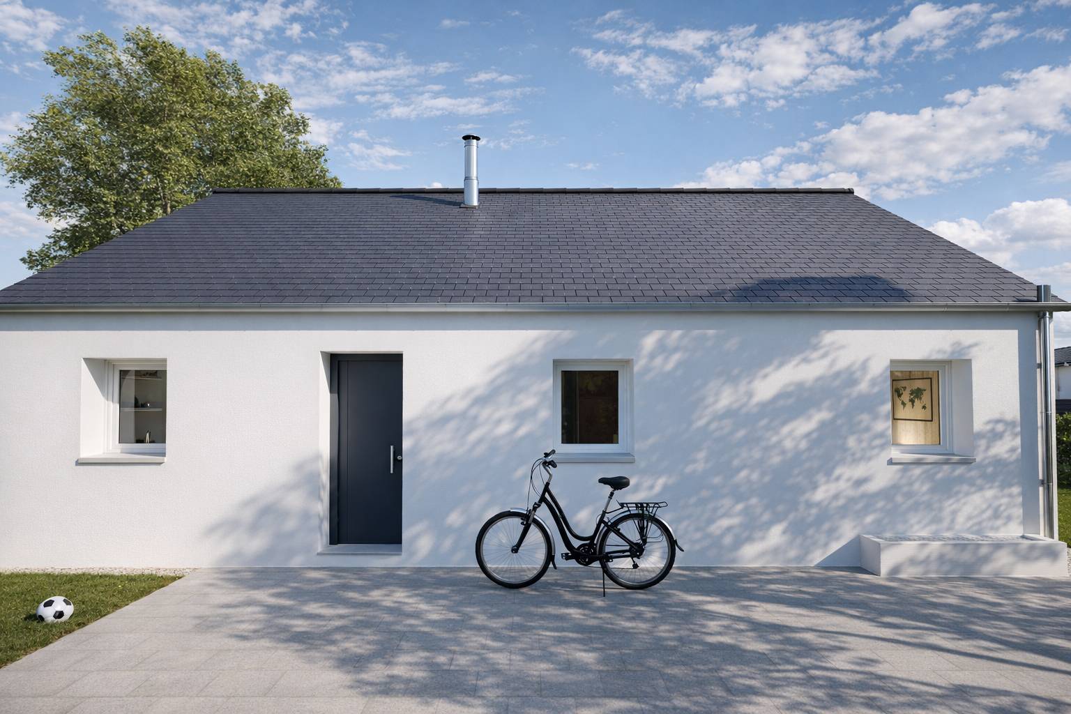 Façade avant maison plain-pied PP03-4 enduit blanc porte anthracite toit ardoise