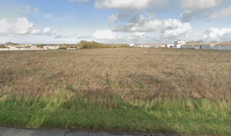 Terrain constructible Port-Des-Barques